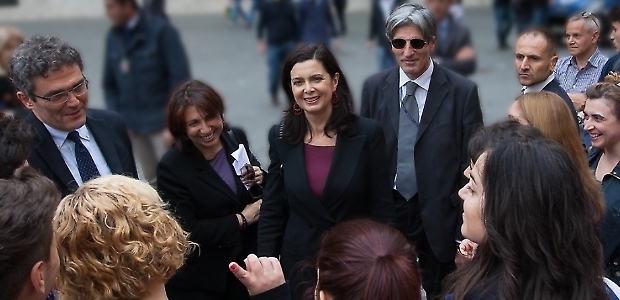 0wtTCo=--la_presidente_laura_boldrini_con_il_suo_staff_da_www_lauraboldrini_it