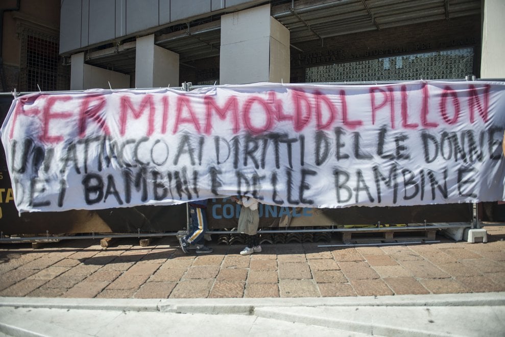 143623273-7a6845be-b049-4cda-ad9c-d3e48c1d4088